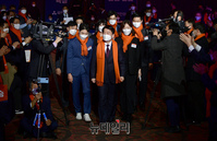 [포토] 대선필승 전국결의대회 입장하는 안철수 후보