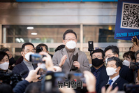 [포토] 즉석 연설하는 이재명 대선후보