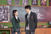 [포토] 조이현·로몬 '다정한 눈맞춤'