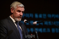 [포토] 홀로코스트 희생자 추모하는 '미하엘 라이펜슈툴' 주한독일 대사