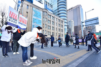 [포토] 광화문 출근인사하는 안철수 후보 가족들