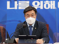 [포토] 발언하는 윤호중 더불어민주당 원내대표