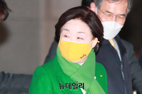 [포토] 토론회 향하는 심상정 후보