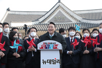 [포토] 전주역 찾은 윤석열 국민의힘 대선 후보