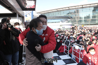 [포토] 윤석열 대구 유세장에 등장한 홍준표