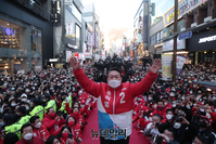 [포토] 선거운동 첫날 서울-대전-대구 찍고 부산 찾은 윤석열