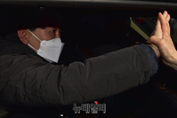 [포토] 윤석열 대선후보, 용인서 응원 받고 인사