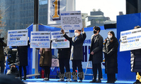 [포토] 청년기회국가 서명식 갖는 이재명 후보