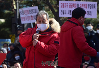 [포토] 경기 성남 윤석열 후보 유세장 찾은 배우 정동남