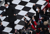 [포토] 어퍼컷 세리머니하는 윤석열 후보