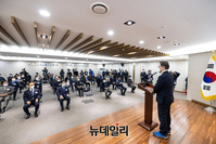 [포토] 재향경우회 찾은 이재명 민주당 대선 후보