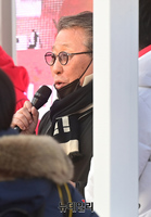 [포토] '갈대의 순정' 박일남, 윤석열 지지 호소