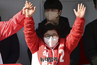 [포토] 윤석열 지원 유세 나선 임이자 의원