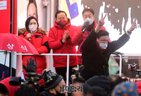 [포토] 윤석열 유세 현장 찾은 홍수환