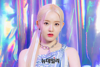 [포토] 스테이씨 시은 '백옥피부+금발'