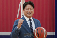 [포토] 문경은 감독, JTBC 예능 '마녀체력 농구부' 화이팅