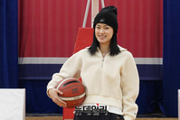 [포토] 마녀체력 농구부 옥자연, 힙하게 컴백