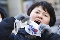 [포토] 이재명 인천 유세장 찾은 지지자 "사랑해요 이재명"