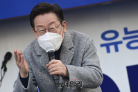 [포토] 부천역 찾은 이재명 후보