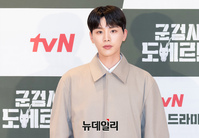 [포토] 배우 김우석 '군검사 도베르만'기대해 주세요