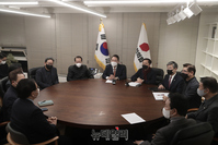 [포토] 우크라이나 사태 긴급 대책회의 주재하는 윤석열