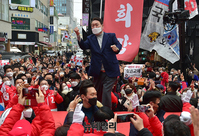 [포토] 인천 부평서 날린 윤석열 어퍼컷