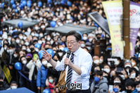 [포토] 부산서 유세 이어가는 이재명