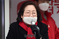 [포토] 김을동, 최재형 후보 지지호소