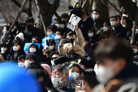 [포토] 이재명 홍보물 든 어린이