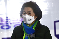 [포토] 이재명 청주 유세장 찾은 김동연 대표 부인