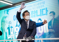 [포토] 구로 찾은 이재명 민주당 대선후보