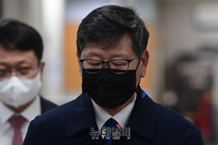 [포토] 택시기사 폭행 혐의 이용구, 첫 공판 출석