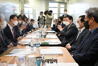 [포토] 국토교통부 업무보고 받는 윤석열 당선인