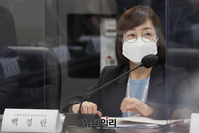 [포토] 코로나비상대응특위 회의 참석한 백경란 인수위원