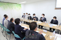 [포토] 통인시장 찾은 안철수 대통령직인수위원장