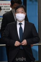 [포토] '검수완박' 관련 기자회견 입장하는 김오수 검찰총장