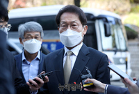 [포토] 조희연 서울교육감, 해직교사 부당채용 첫 공판 출석