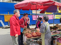 [포토] 강원지사 후보 선출된 김진태 후보, 첫 행보는 원주 중앙시장