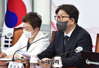 [포토] 최고위 참석한 권성동 국민의힘 원내대표