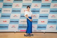 [포토] 배우 진희경 "살인자의 쇼핑목록으로 인사합니다"