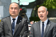 [포토] 강용석·김세의, 검수완박 규탄하며 삭발