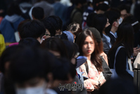 [포토] 'NO 마스크' 첫 날