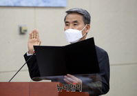 [포토] 선서하는 이종섭 국방부장관 후보자