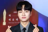 [포토] 성유빈, 손하트 뿅뿅