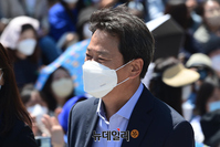 [포토] 文 전 대통령 배웅하는 임종석