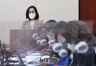 [포토] 모두발언 하는 김현숙 여성가족부 장관 후보자