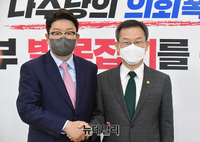 [포토] 이종호 과기정통부 장관 만난 권성동 원내대표