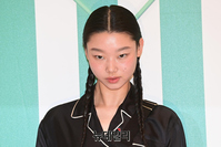 [포토] '프라다 트로피코' 배윤영, 매력적인 눈빛