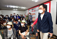 [포토] 정태근 선거사무소 개소식 참석한 금태섭 전 의원