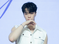 [포토] 몸짱으로 컴백한 아스트로 문빈